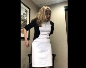 Public Paulina – Stripping Off My Dress + Cumming In The Office