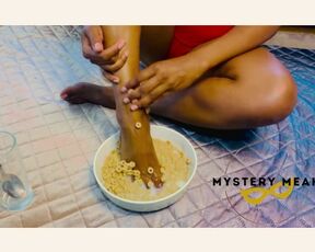 Preview Feet Play: Playing in my morning breakfast