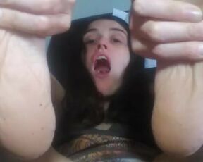 Camgirl LOVES her BIG FEET soles! She touches her sexy foot & has so much pleasure she CUMS!