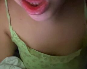 Secret homemade masturbation (Babe latina gets horny and moans delicious)